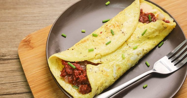 Corned Beef Omelette / Omelet – Egg Recipes ( Pinoy Recipes )