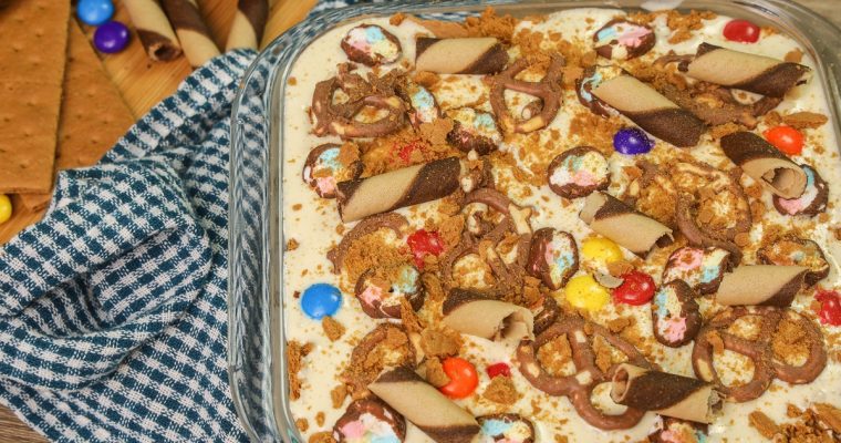 How To Make Refrigerated Cake/Graham Cake With Assorted Toppings