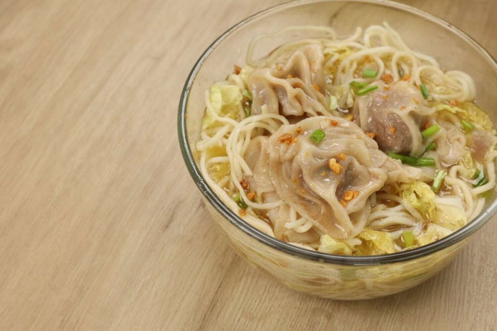 Wonton Mami Noodles Soup Recipe